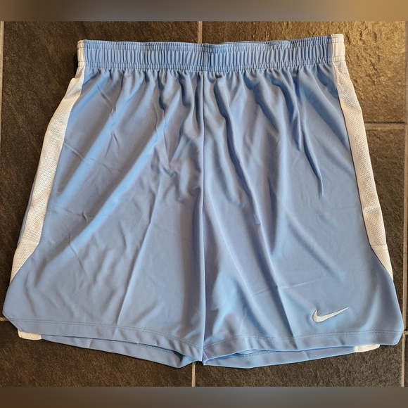 Nike Men's Football Soccer Shorts XL Extra Large AJ1236-448 Light Blue Carolina - Picture 1 of 2